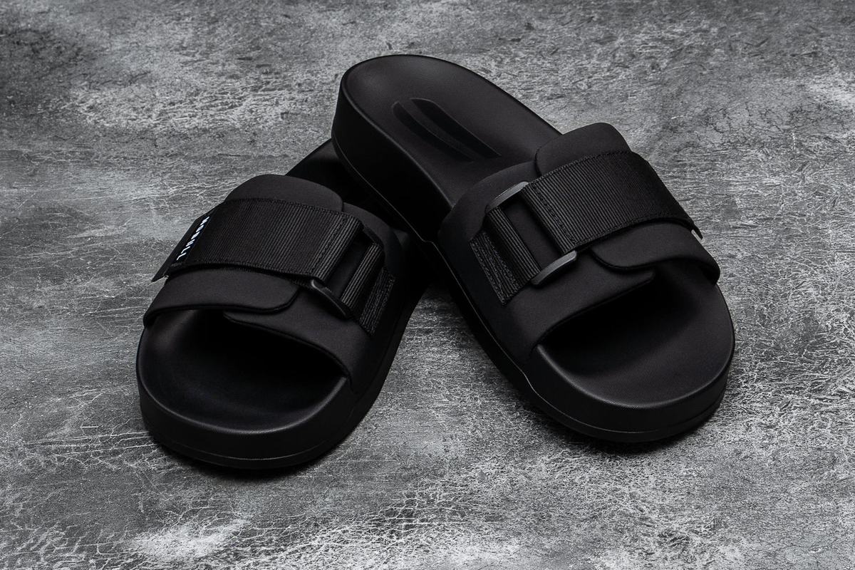 Black Men's Nobull Adjustable Slides | USA954730