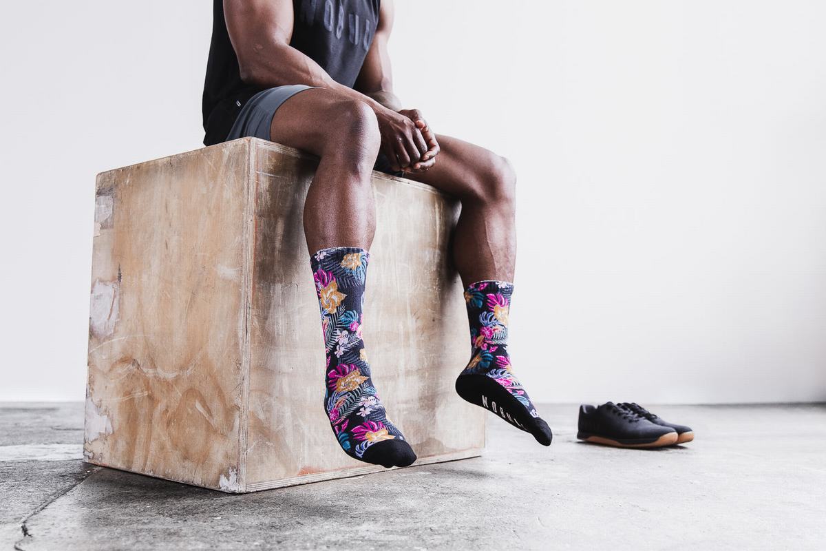 Black Men's Nobull Crew Tropical Socks | USA152963