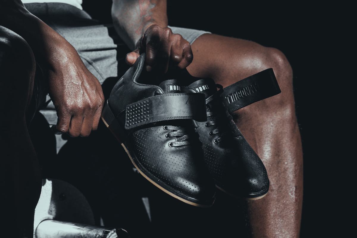 Black Men's Nobull Leather Lifting Shoes | USA490678