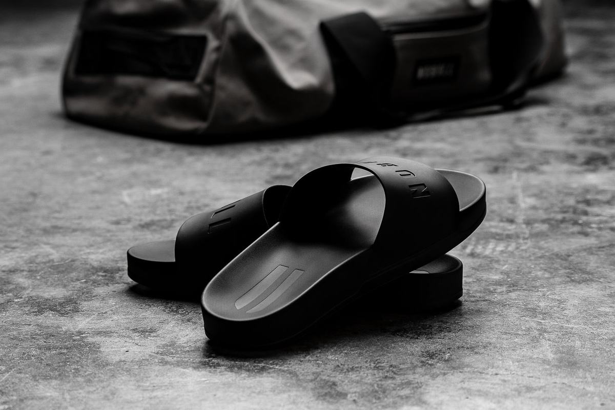 Black Men's Nobull Slides | USA610439