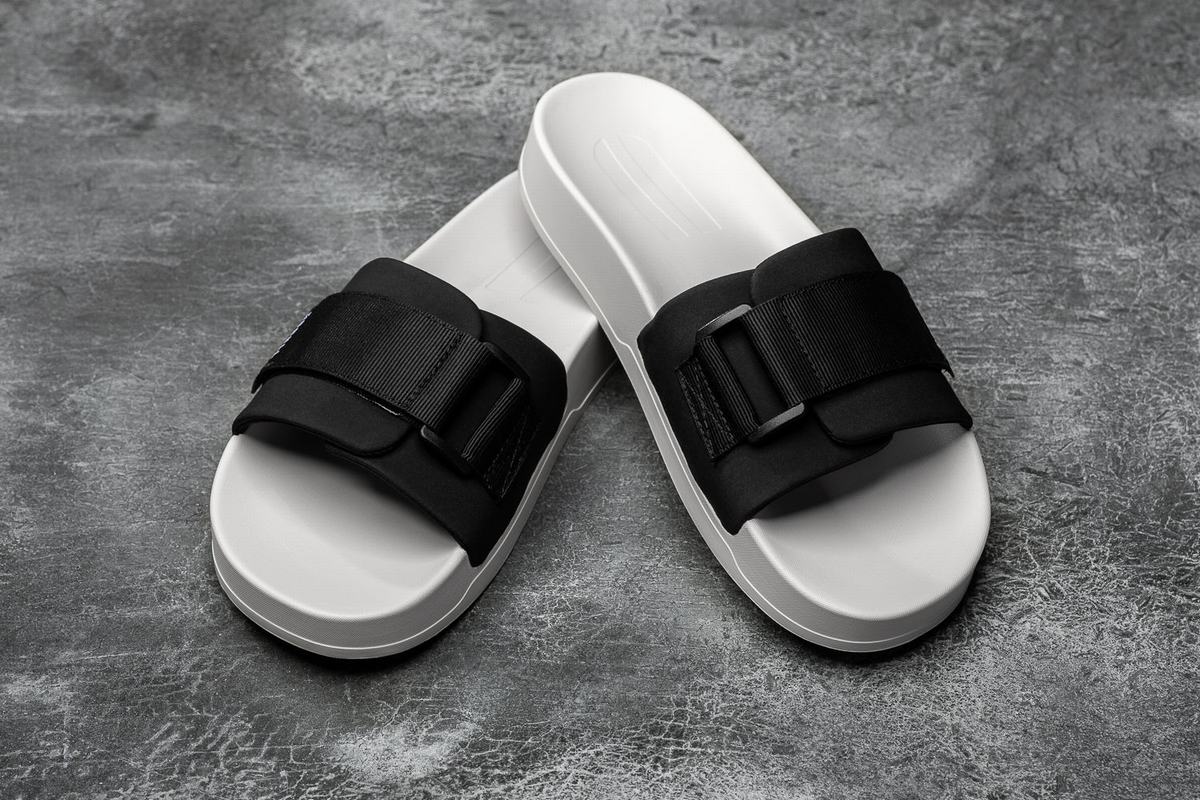 Black White Men's Nobull Adjustable Slides | USA801452