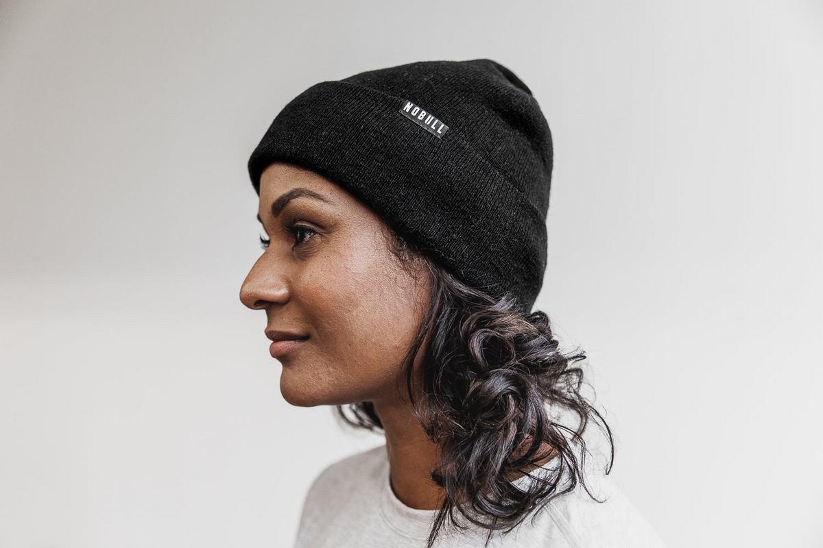 Black Women's Nobull Cuffed Beanie | USA375864