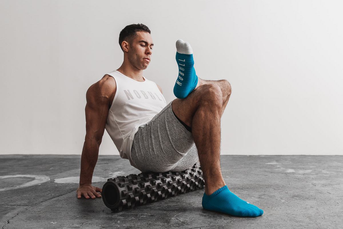 Blue White Men's Nobull Low Neon Socks | USA284916