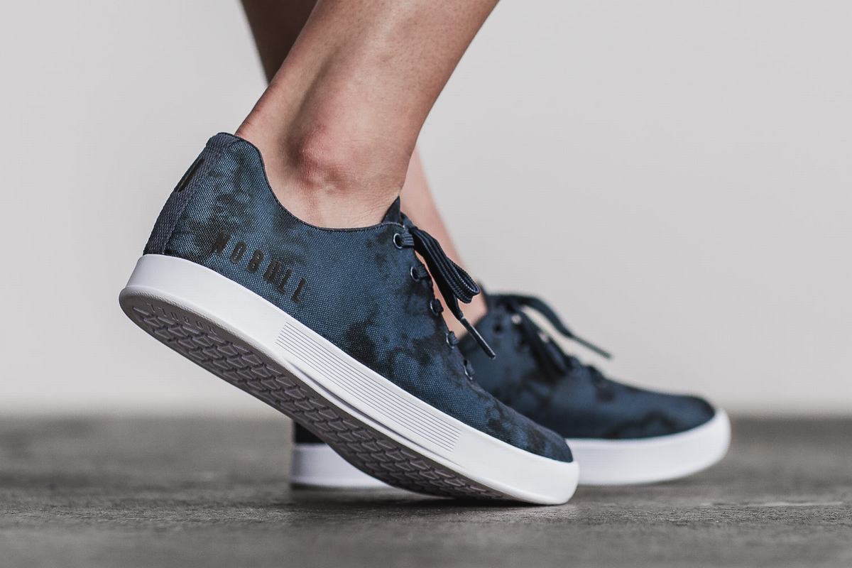 Navy Women's Nobull Tie-Dye Canvas Trainers | USA289501