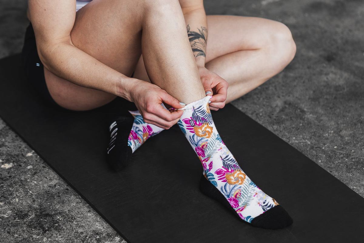 White Women's Nobull Crew Tropical Socks | USA914063