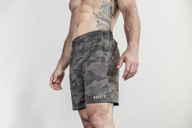 Dark Camo Men's Nobull Lightweight Knit 7" Shorts | USA073962