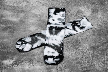 White Black Men's Nobull Crew Tie-Dye Socks | USA361489